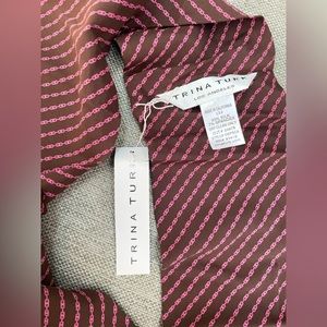 🤎 Trina Turk beautiful silk neck scarf - new! Y2K